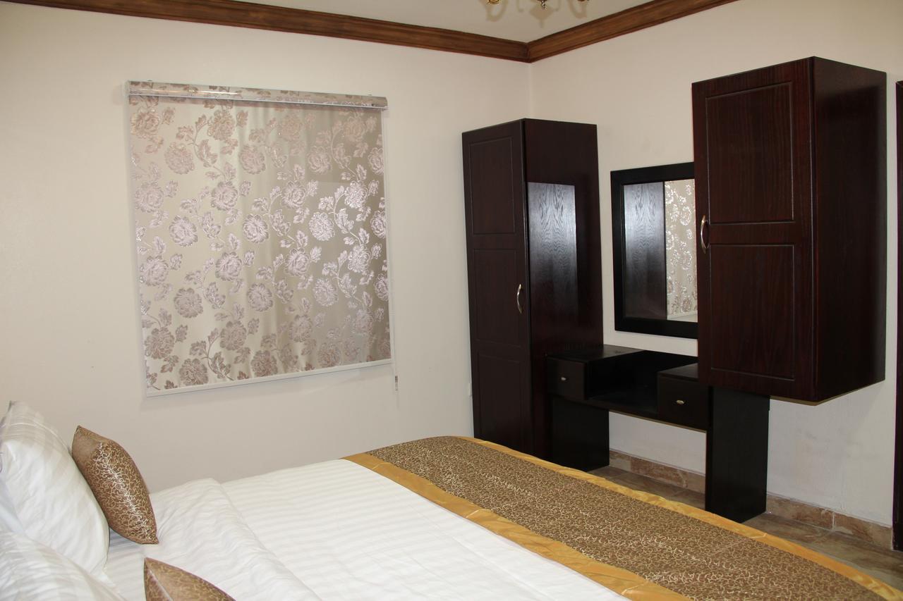 Ahla Makan Dammam Buitenkant foto